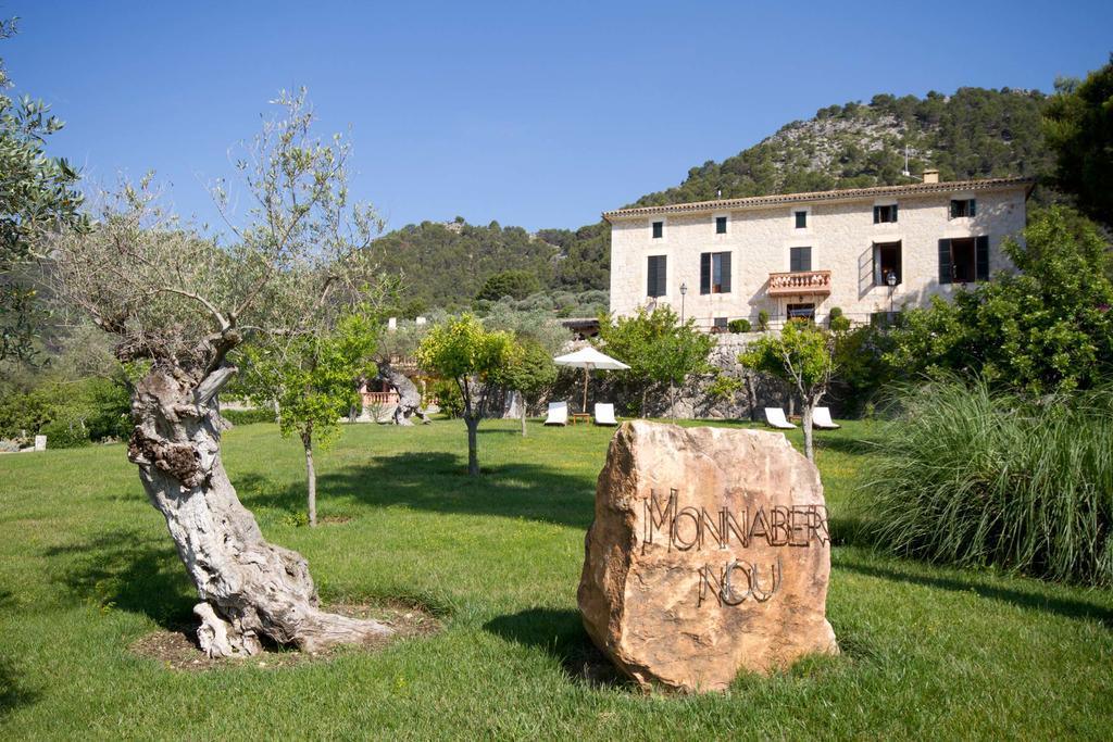 Monnaber Nou & Hotel